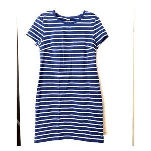 Old Navy Fitted Crew-Neck Tee Dress